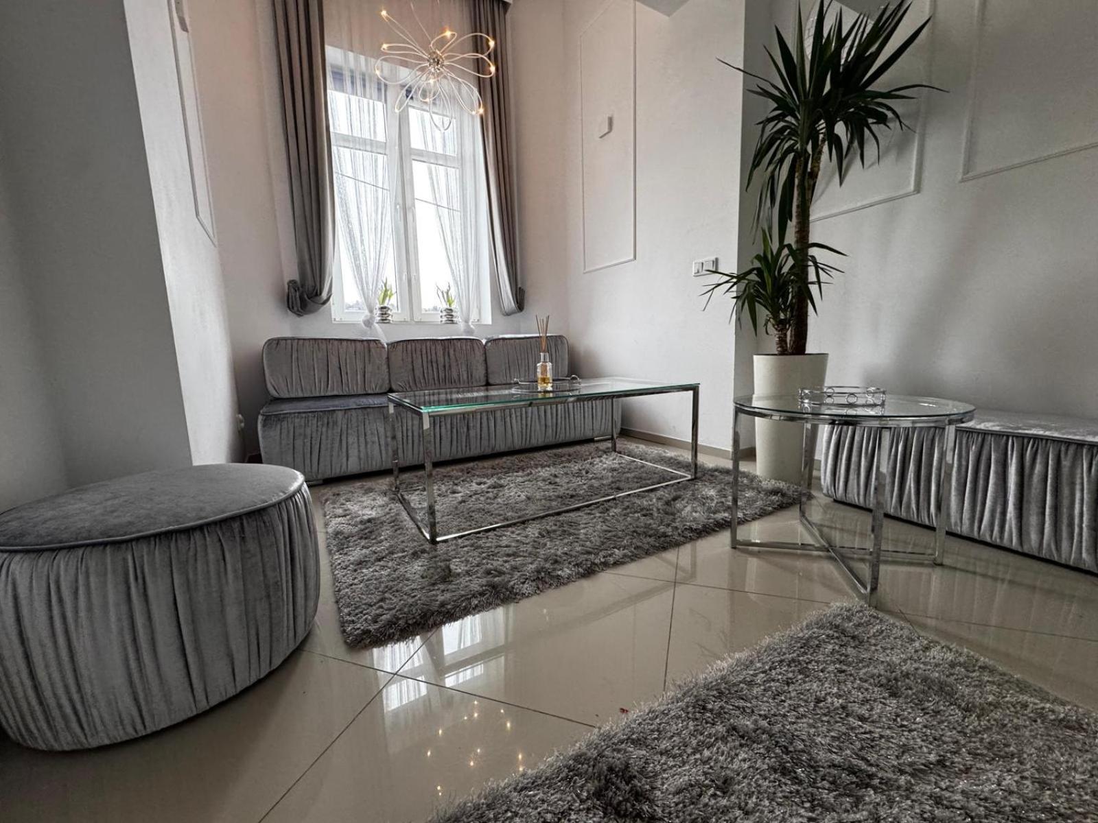 Salt Inn Apartments No 2 - Jacuzzi Vělička Exteriér fotografie